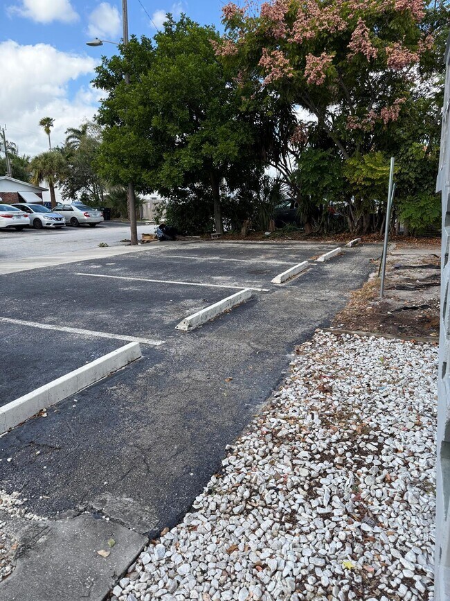 Building Photo - 126 Cleveland St