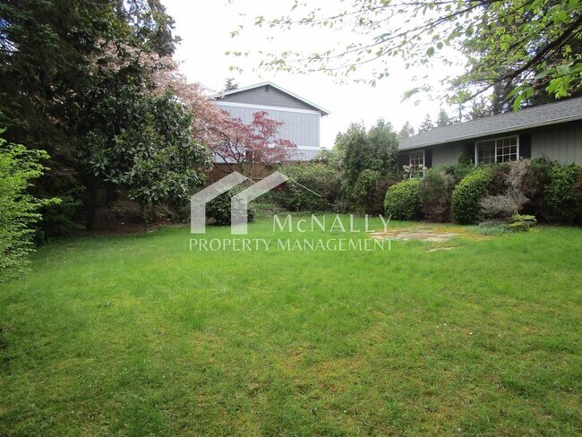 Building Photo - Lovely 3 Bedroom 1 Bath Home in Gig Harbor