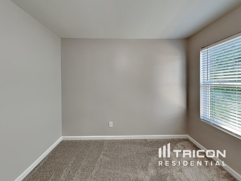 Building Photo - 4912 Magnasco Ln