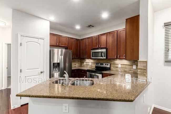 Building Photo - 1328 S Sabino Dr