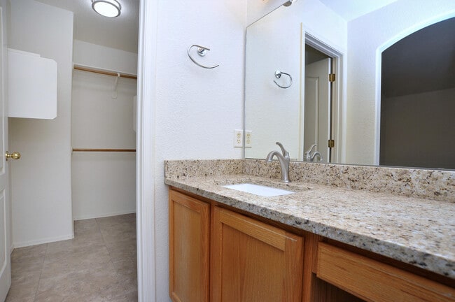 Building Photo - 2633 W Cezanne Cir