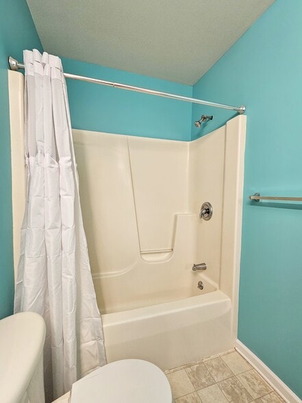 Building Photo - 160 Riders Way