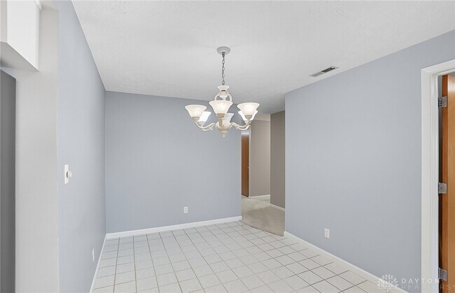 Building Photo - 1033 Georgian Dr