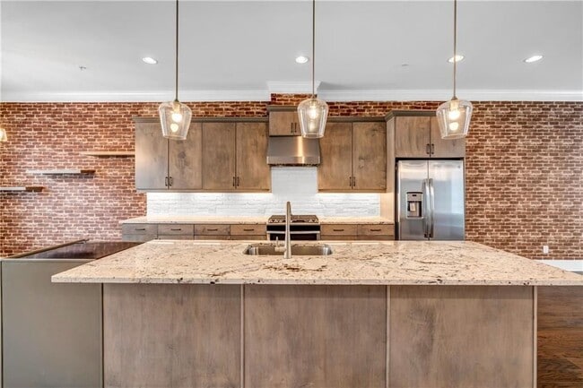Building Photo - 267 Castleberry Station Dr SW