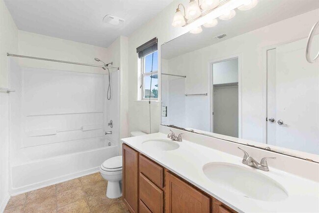 Building Photo - 11012 Culzean Dr
