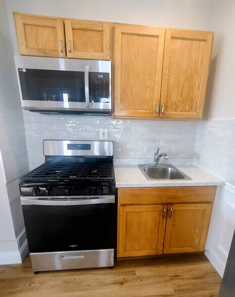 Building Photo - 110 Franklin St