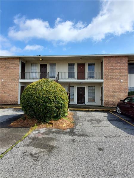 Primary Photo - 905 Parkwood Dr
