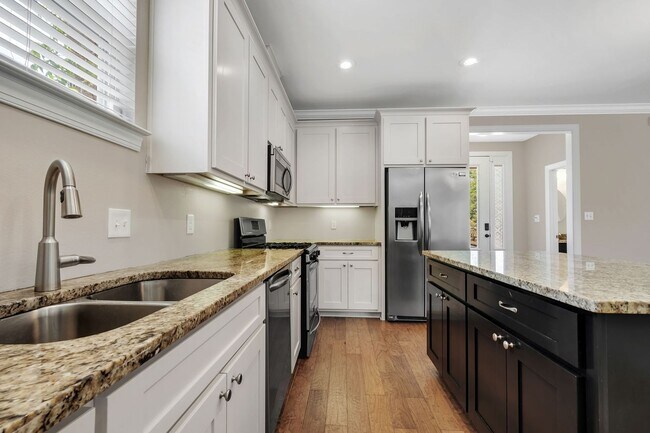 Building Photo - Midtown Tallahassee Home