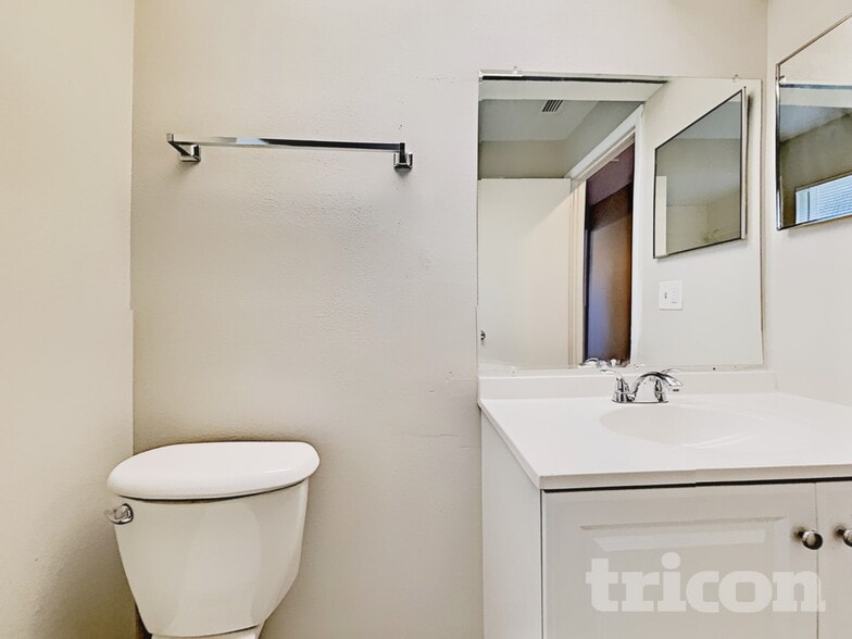 Building Photo - 14139 Arbor Hills Rd