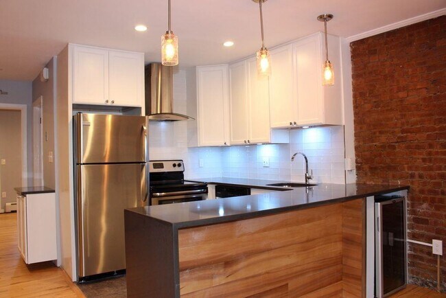 Building Photo - 1209 Palisade Ave