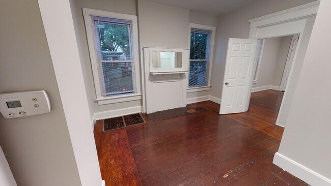 Building Photo - 2300 N High St