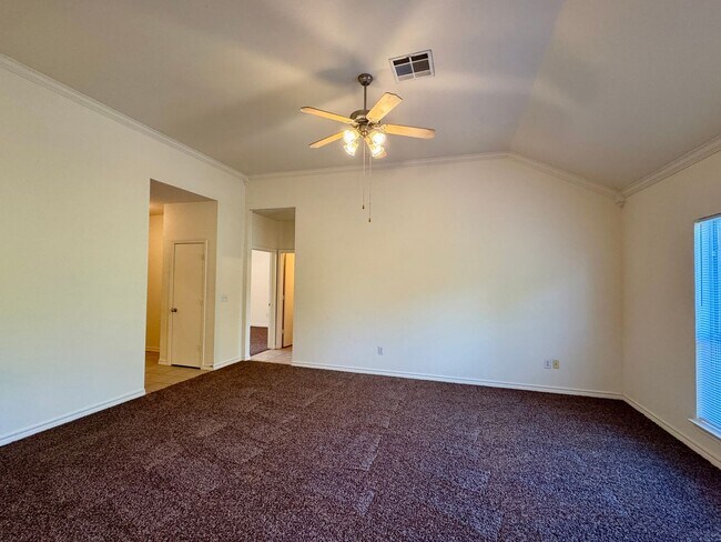 Building Photo - Duplex