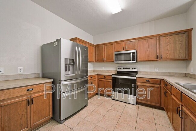 Building Photo - 8420 Silverbell Ln