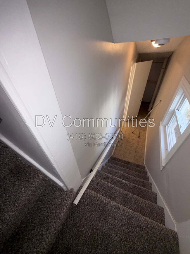 Building Photo - 3417 Storer Ave