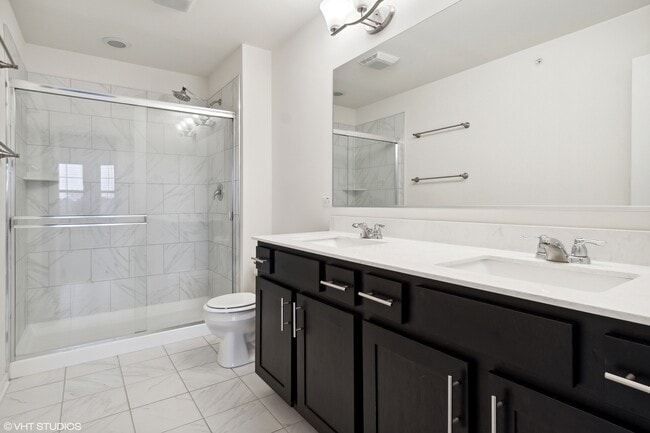 Building Photo - 4465 Monroe Ct