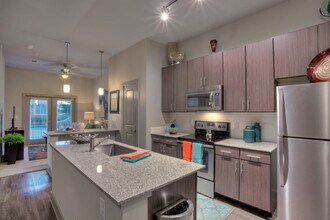 Building Photo - 3600 Montrose-ID44.51