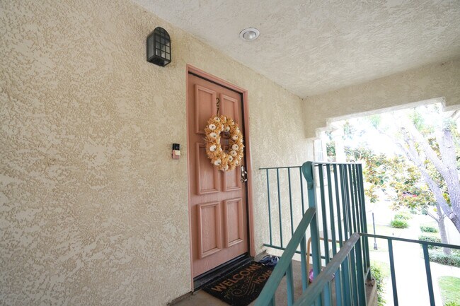 Building Photo - 4201 Las Virgenes Rd