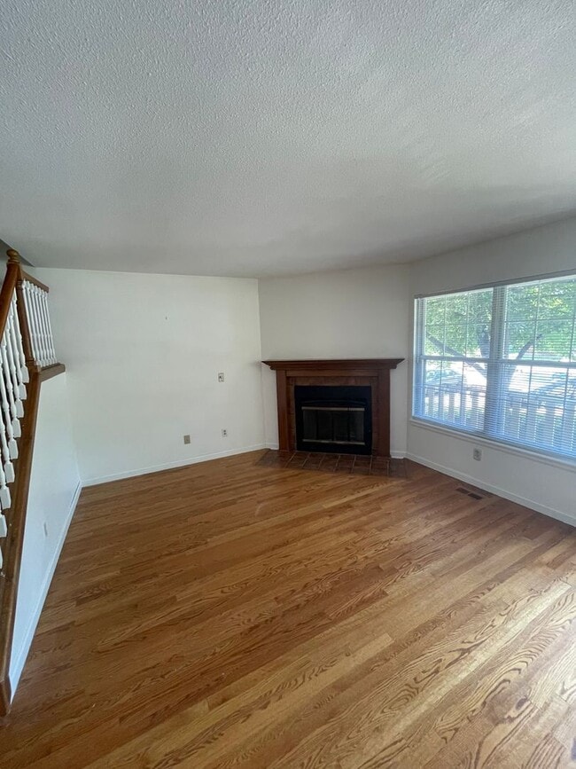 Building Photo - 403 Pheasant Run