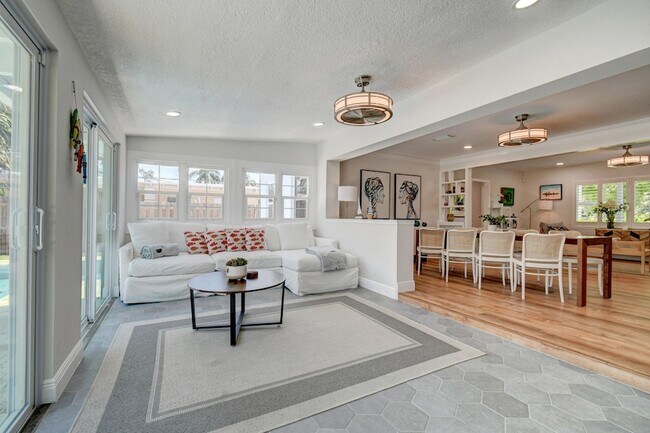 Building Photo - 309 Rilyn Dr