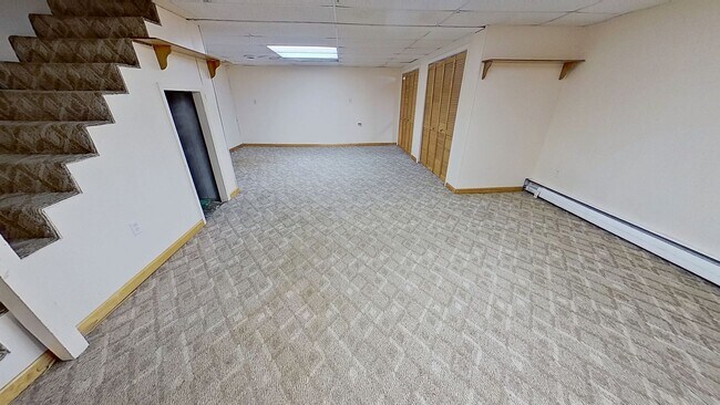 Building Photo - Single Family Home