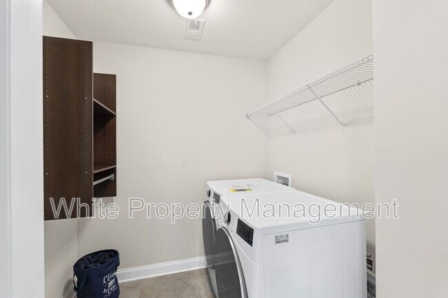Building Photo - 1830 Alden Oaks Dr