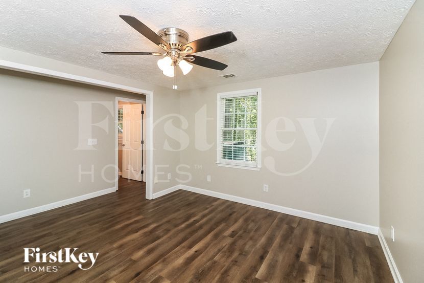 Building Photo - 112 Wood Gate Dr