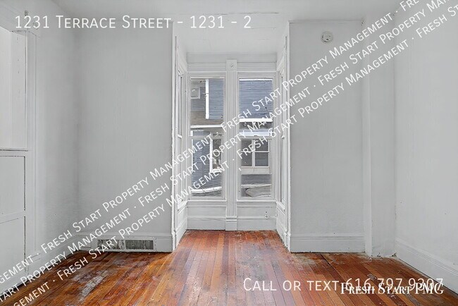 Building Photo - 1231 Terrace St