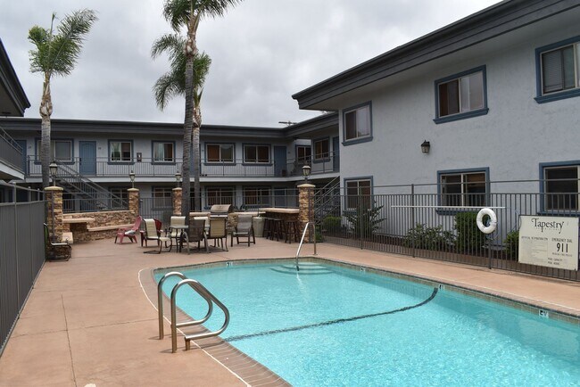 Building Photo - 1 Bedroom Condo in the Tapestry Community of Imperial Beach