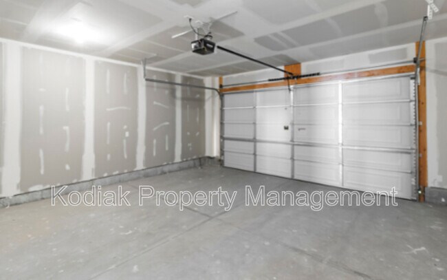 Building Photo - 226 W 925 N