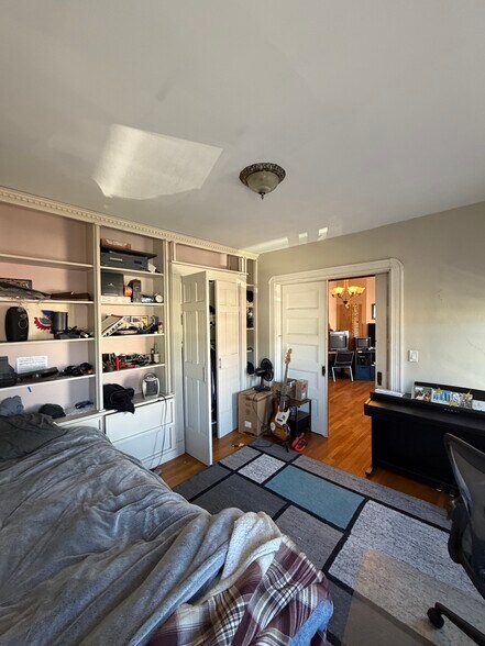 Building Photo - 3 Cambridge Ter