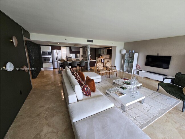 Primary Photo - 11113 Biscayne Blvd