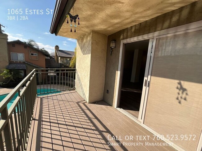 Building Photo - 1065 Estes St
