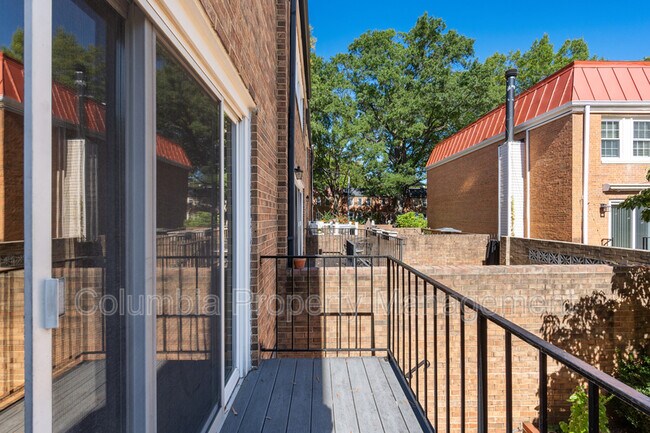 Building Photo - 706 6th St SW