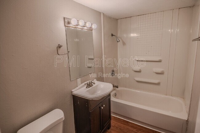 Building Photo - 436 Lamplighter Ln