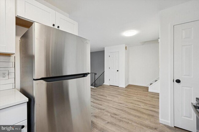 Building Photo - 50 Silver Lake Terrace