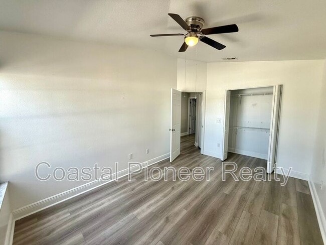 Building Photo - 8758 Huntfield St