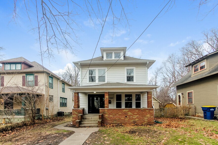 Building Photo - 5928 E University Ave