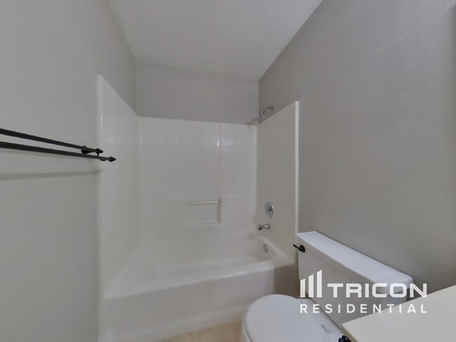 Building Photo - 3820 Cobble Ct