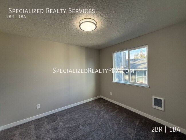 Building Photo - 5117 SW 62nd Ave