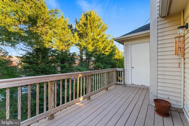 Building Photo - 731 Cedar Crest Dr
