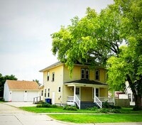 Building Photo - 508 6th Ave