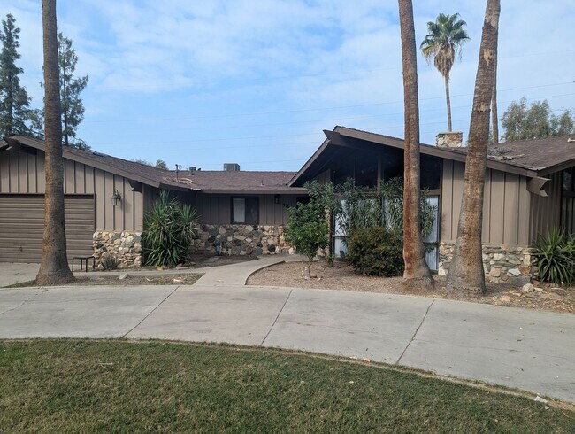 Primary Photo - 3-Bedroom Home on Nearly 1 Acre with Fireplace, Large Backyard & 2-Car Garage