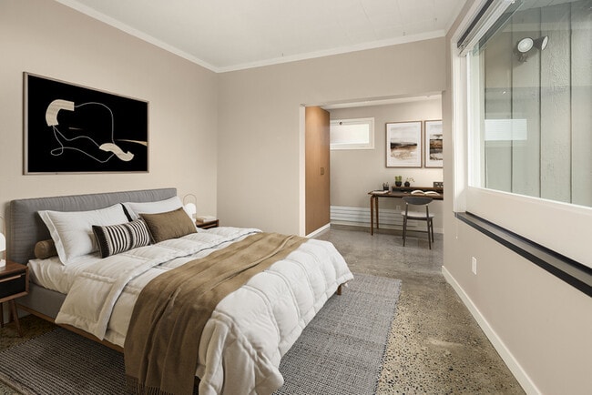 Building Photo - 2560 Dexter Ave N