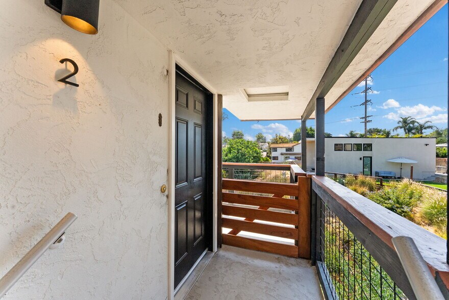 Building Photo - 2520 Haller St