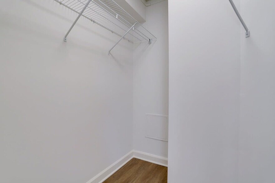 Building Photo - 801 15th St S