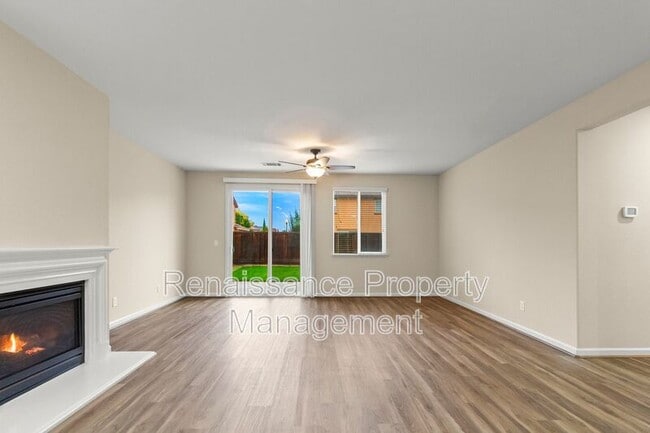 Building Photo - 15896 4 Corners Ct
