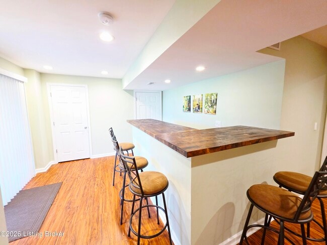 Building Photo - 16300 Brookfield View Ct