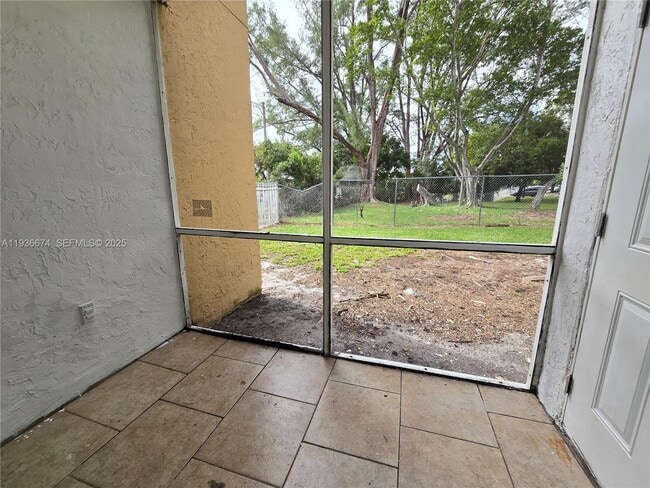 Building Photo - 2280 SW 81st Ave