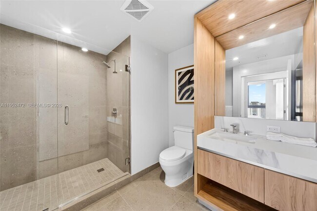 Building Photo - 11 NE 6th St