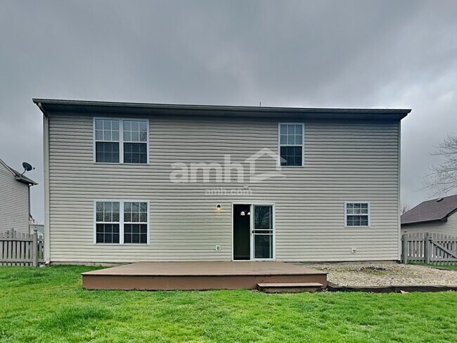 Building Photo - 38 E Flat Rock Dr